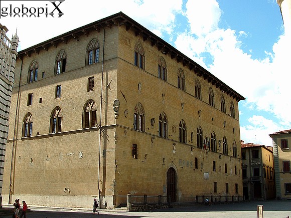 Pistoia - Palazzo del Podest