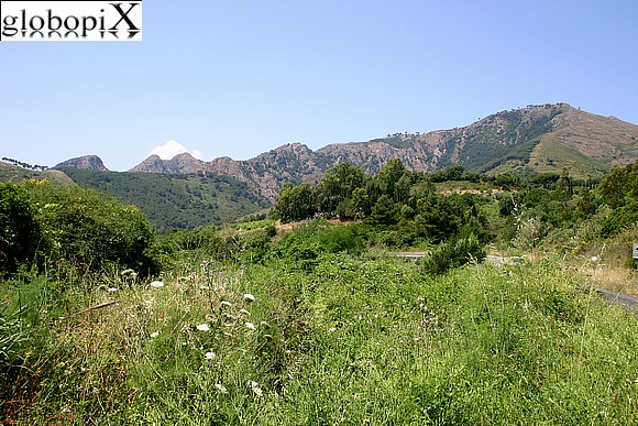 Isola d'Elba - Panorama of the mountains on the interior