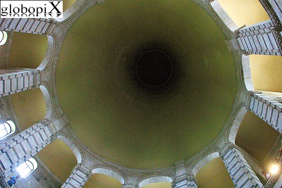 Pisa - La cupola del Battistero di Pisa