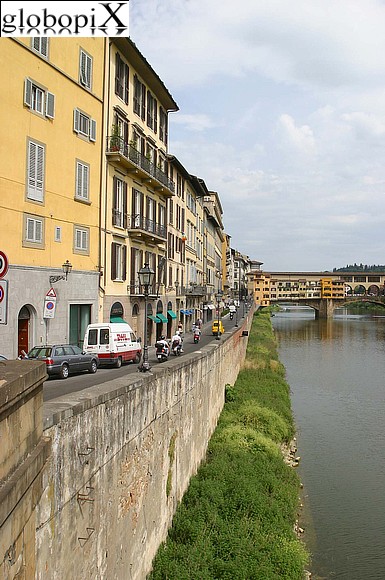 Florence - Ponte Vecchio seen from Ponte Trinit