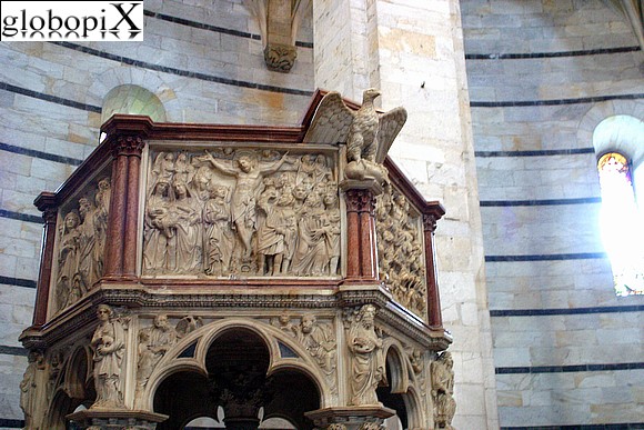 Pisa - The Battistero di Pisa's pulpit