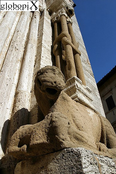 Val d'Orcia - Collegiata di San Quirico d'Orcia