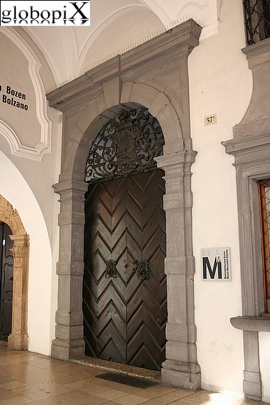 Palazzo mercantile