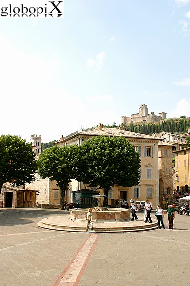 Piazza S. Chiara