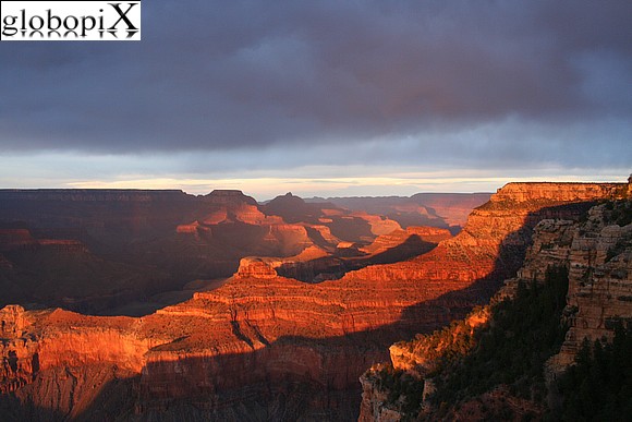 Tramonto sul Grand Canyon