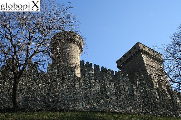 Castelli e Forti - Castello di Fnis