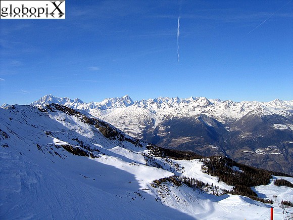 Panorama dalle piste di Pila