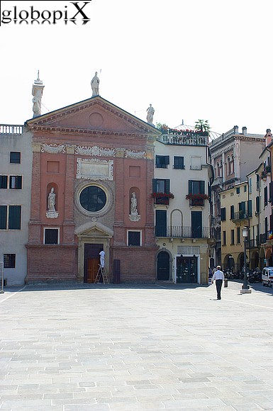 Piazza dei Signori e Chiesa di San Clemente