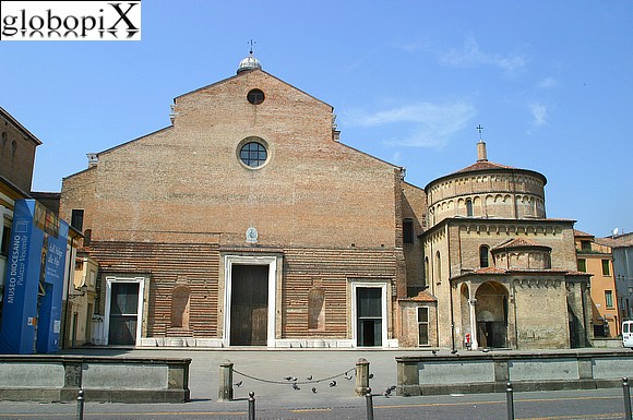 Padova - Il Duomo e il battistero