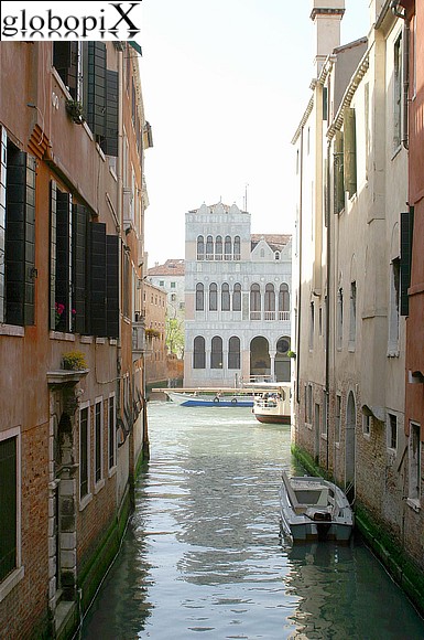 Scorcio panoramico dei canali tra le calli