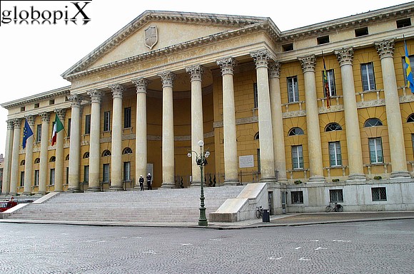 Piazza Bra'
