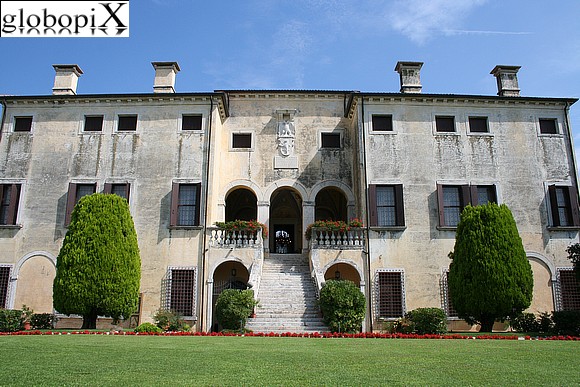 Villa Godi