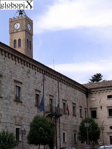 Atri - Palazzo Acquaviva