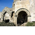 Photo: Ruderi della chiesa di S. Francesco dAssisi