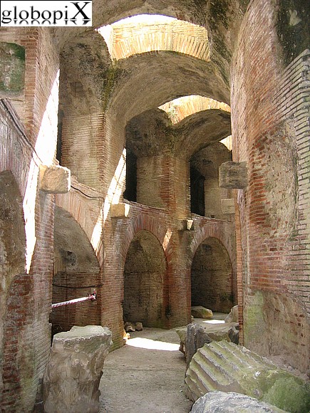 Pozzuoli - Anfiteatro Puteolano