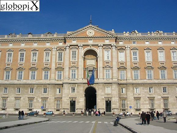 Reggia di Caserta - Palazzo Reale - Fronte Esterno