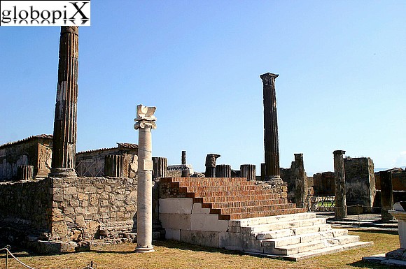 Campi Flegrei - Tempio di Apollo
