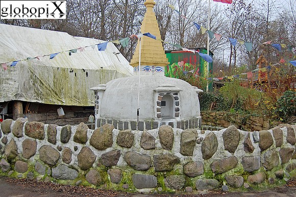 Copenaghen - Stupa nel Villaggio Christiania