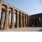 Photo: Porticato del tempio di Luxor