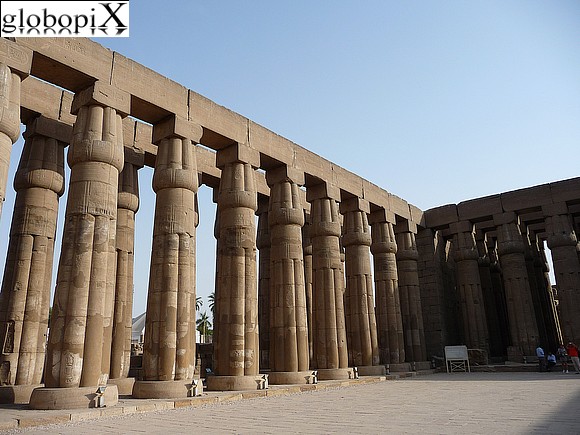 Luxor - Porticato del tempio di Luxor