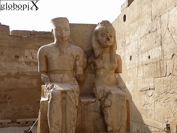 Luxor - Statua di Tutankamon