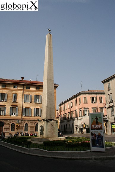 Reggio Emilia - Obelisco