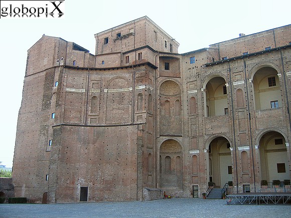 Piacenza - Palazzo Farnese