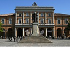 Foto: Piazza Ganganelli e Palazzo Comunale