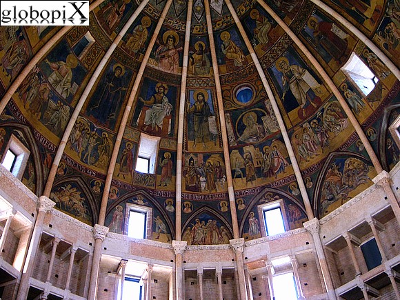 Parma - The dome of Piacenza's Battistero.