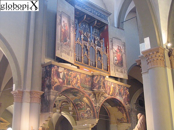Modena - The organ of Chiesa di San Pietro