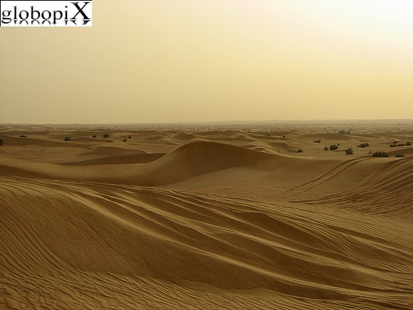 Dubai - Deserto