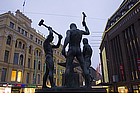Foto: Statua dei tre fabbri a Helsinki
