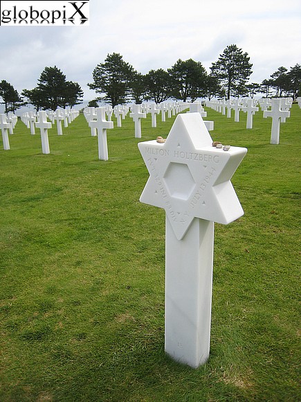 Normandy Tour - Croce ebraica nel cimitero americano