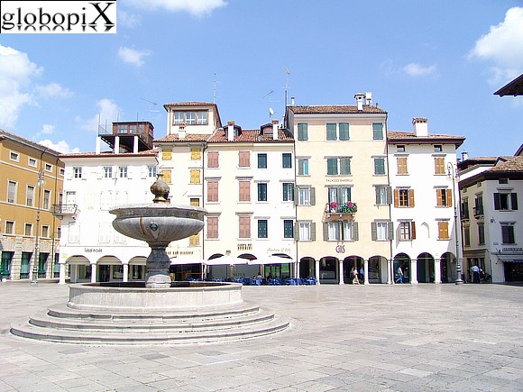 Udine - Piazza Matteotti