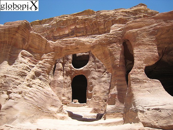 Petra - Antiche abitazioni a Petra