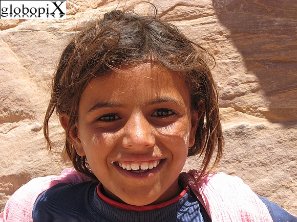 Petra - Bambina giordana a Petra