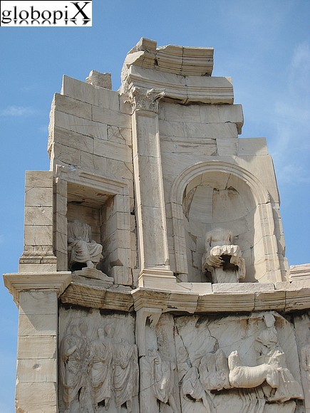 Athens - Monumento di Filopappos