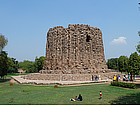 Photo: Alai Minar