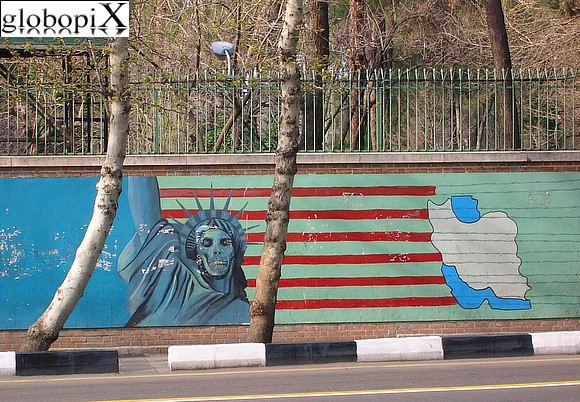 Tour dell'Iran - Antiamericanismo a Tehran
