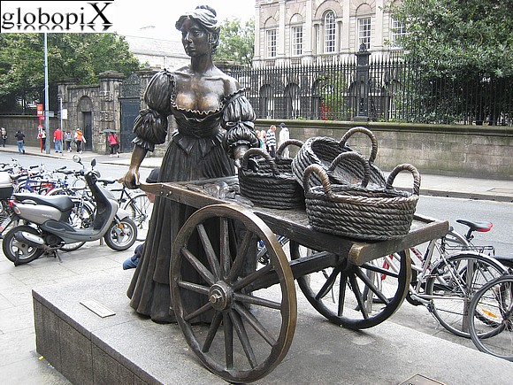 Dublin - Statua di Molly Malone