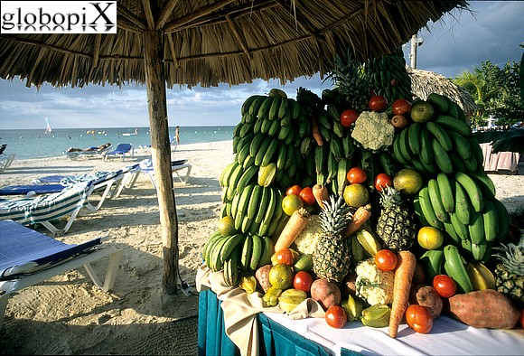 Negril - Frutta in spiaggia