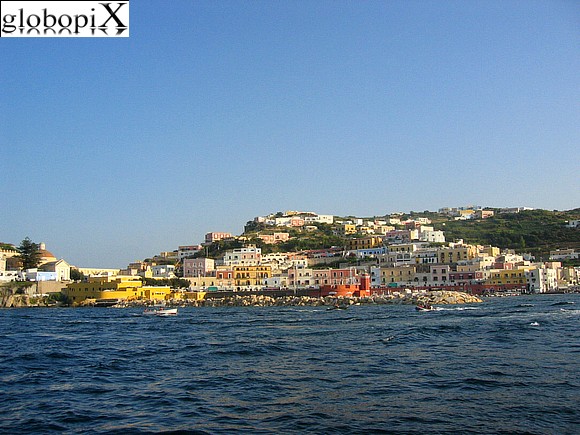 Ponza and Ventotene - Ponza's Harbour