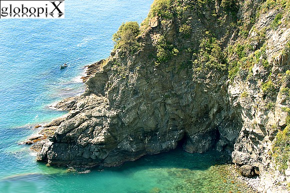 Cinqueterre - Corniglia's sea cliffs