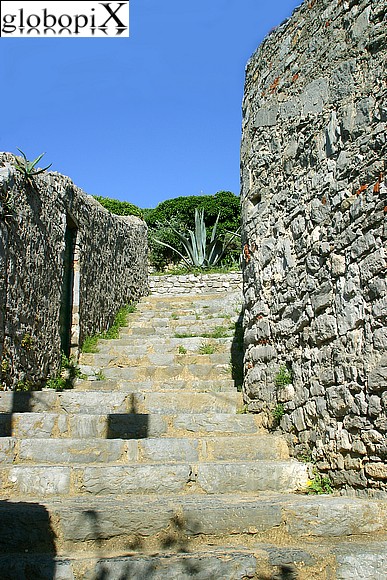 Portovenere - Stairway to Castello di Portovenere