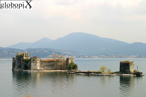 Lago Maggiore - Castles of Cannero