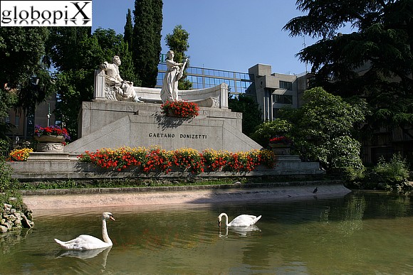Bergamo - Città bassa - Monumento a Donizetti