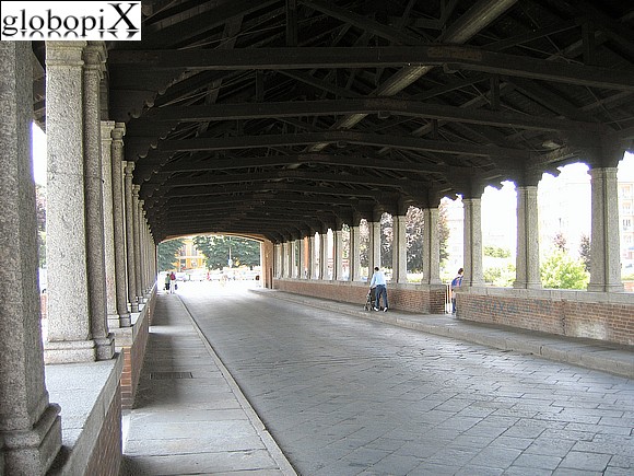 Pavia - Glimpse of Ponte Coperto