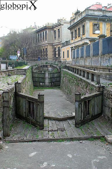 Milan - Lock of Naviglio della Martesana
