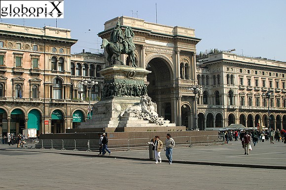Milan - Monument to Vittorio Emanuele II