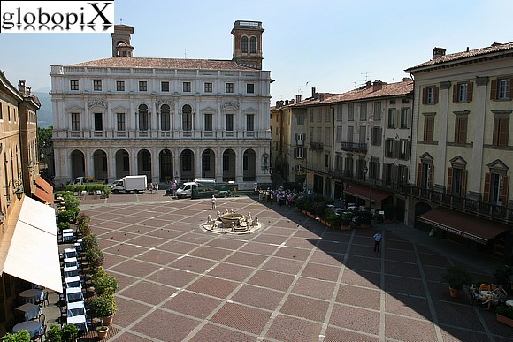Bergamo - Piazza Vecchia - Palazzo Nuovo